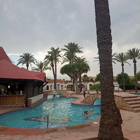 Con Piscina Y Chiringuito Apartment