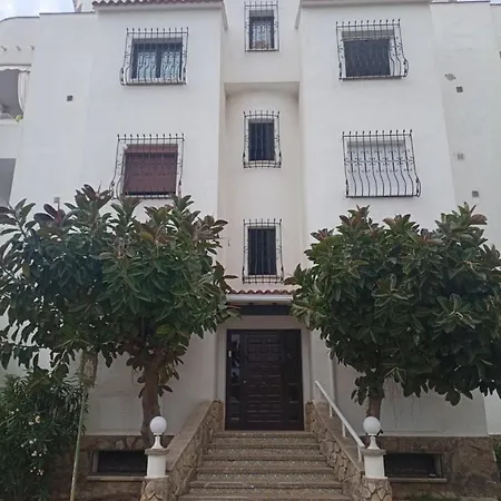 Con Piscina Y Chiringuito Denia