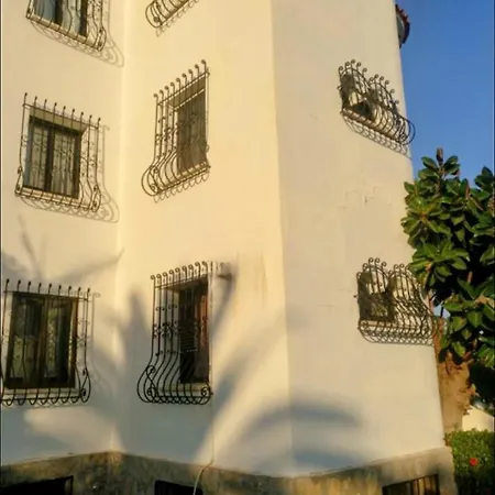 Con Piscina Y Chiringuito Apartment *