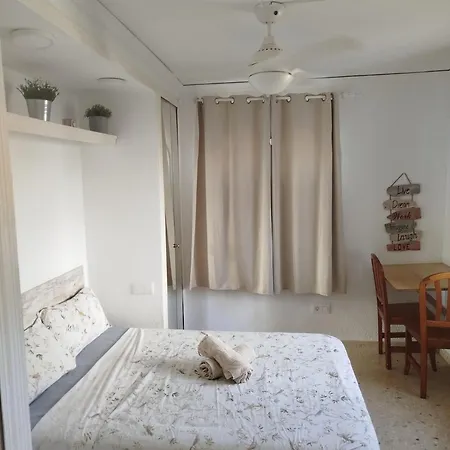 Con Piscina Y Chiringuito Dénia